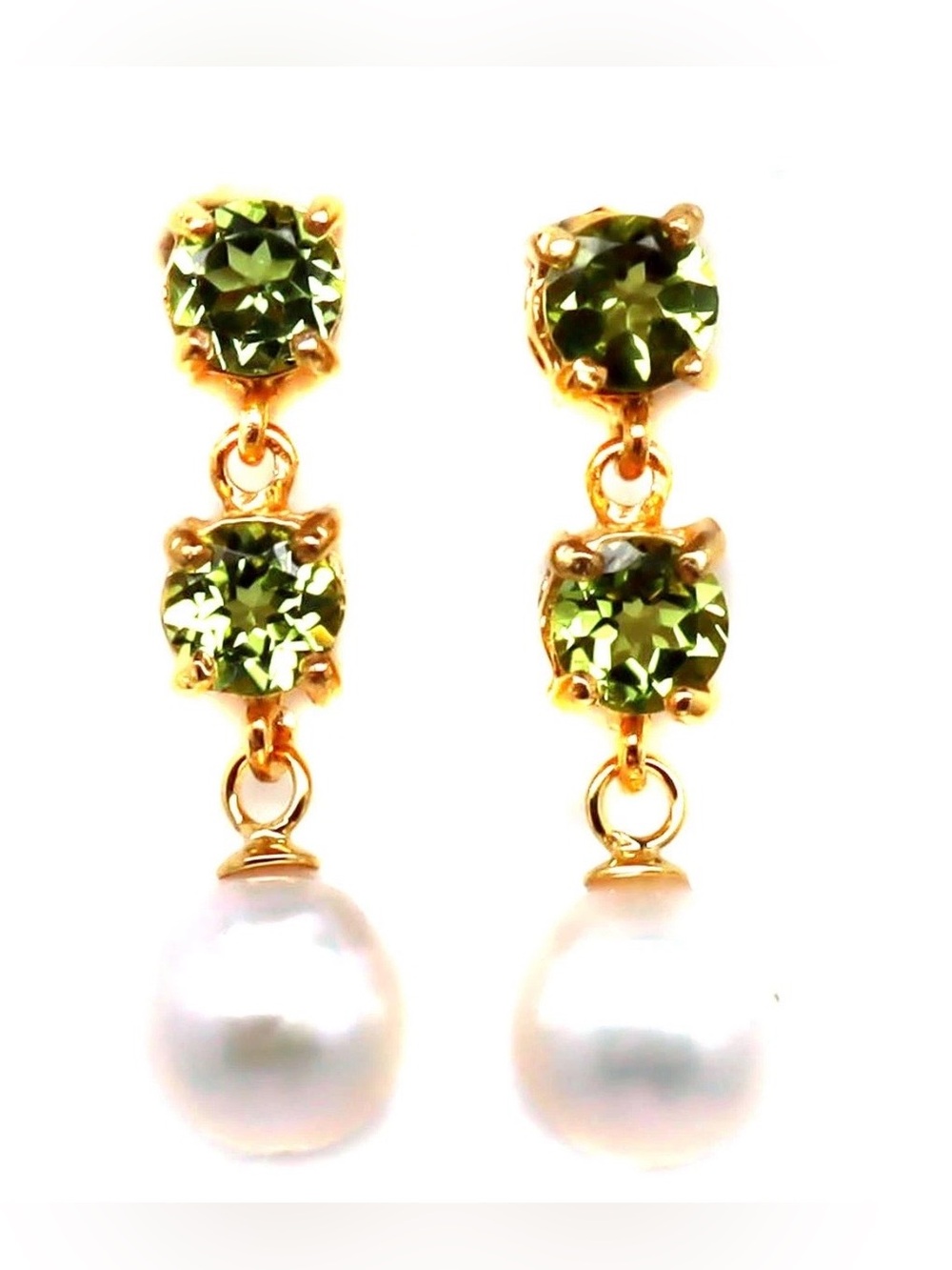 Peridot & Pearl Earrings 14k yellow Gold Electroplated on 925 - Picture 3 of 8